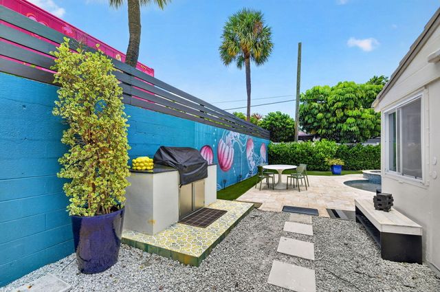 367 Putnam Ranch Road, West Palm Beach, FL 33405