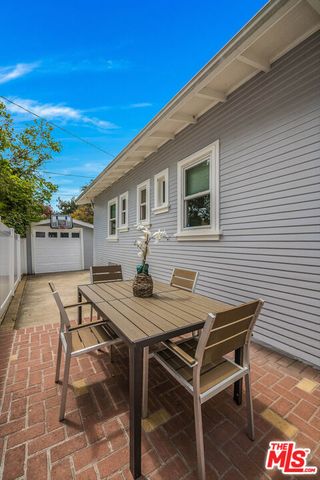 313 N Norton Avenue, Los Angeles, CA 90004