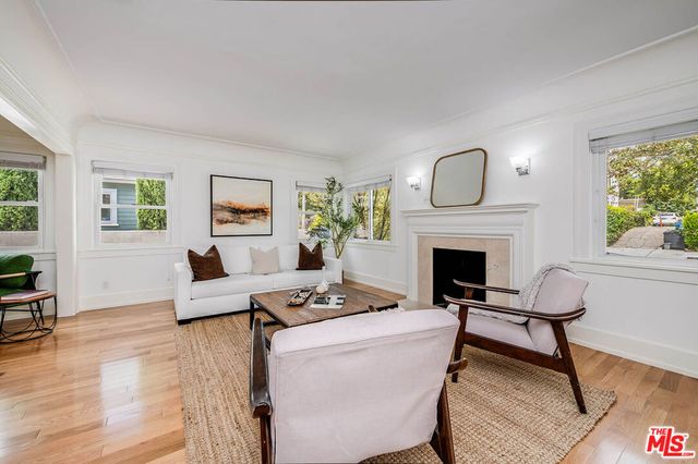 313 N Norton Avenue, Los Angeles, CA 90004