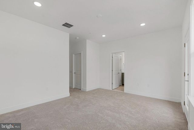 19826 LAVENDER DUST SQ, Ashburn, VA 20147