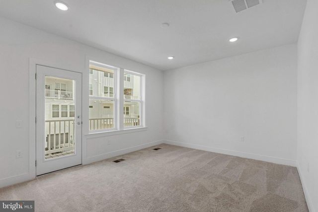 19826 LAVENDER DUST SQ, Ashburn, VA 20147