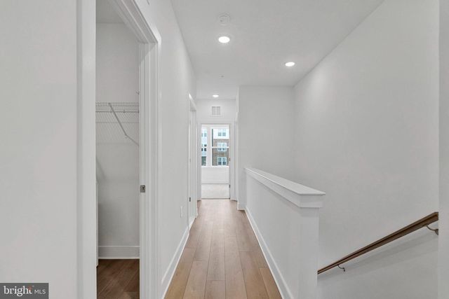 19826 LAVENDER DUST SQ, Ashburn, VA 20147