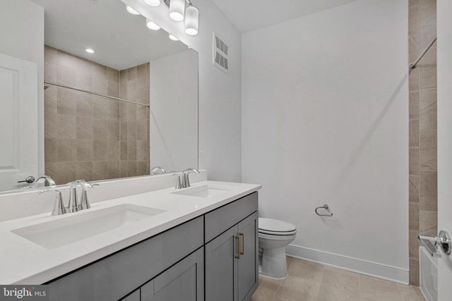 19826 LAVENDER DUST SQ, Ashburn, VA 20147