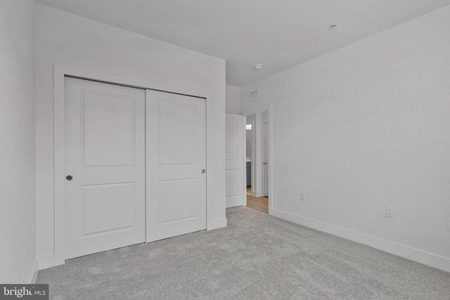 19826 LAVENDER DUST SQ, Ashburn, VA 20147