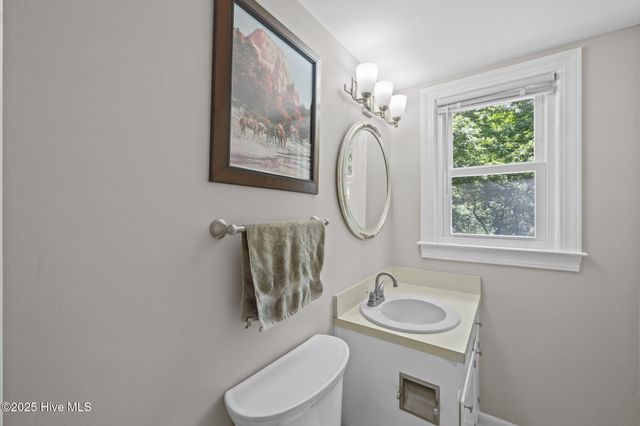 103 Little Rossie Road, New Bern, NC 28560