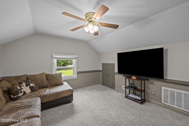 103 Little Rossie Road, New Bern, NC 28560