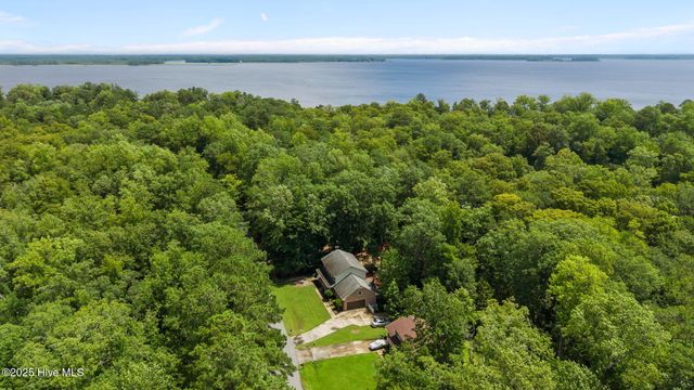 103 Little Rossie Road, New Bern, NC 28560