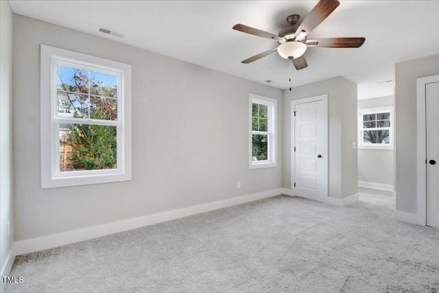 145 E Jay Street, Coats, NC 27521