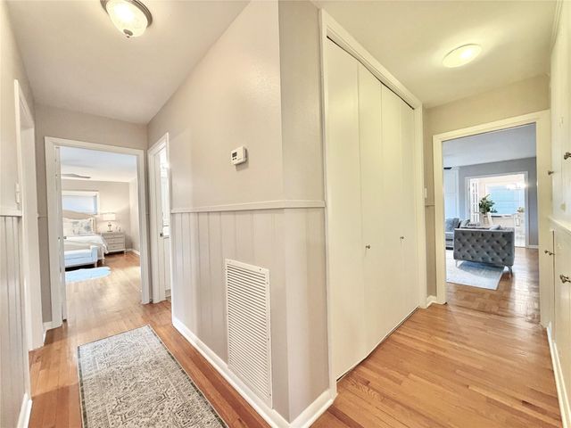 4027 Martinshire Drive, Houston, TX 77025