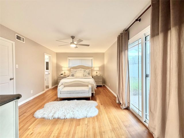 4027 Martinshire Drive, Houston, TX 77025