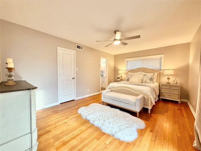 4027 Martinshire Drive, Houston, TX 77025