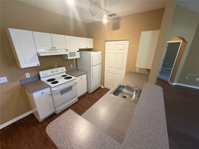856 GRAND REGENCY POINTE POINT 205, Altamonte Springs, FL 32714