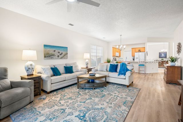 7 Sunbeam Dr, Bluffton, SC 29909