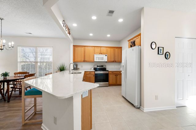 7 Sunbeam Dr, Bluffton, SC 29909