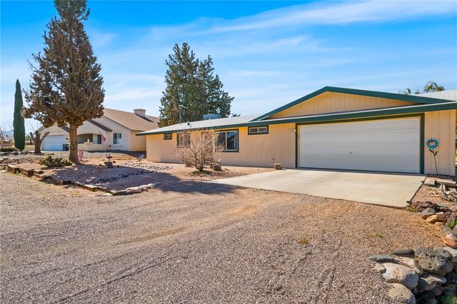 9721 N Pebble Drive, Kingman, AZ 86401