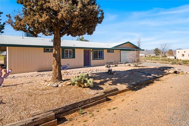9721 N Pebble Drive, Kingman, AZ 86401