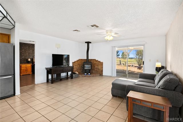 9721 N Pebble Drive, Kingman, AZ 86401