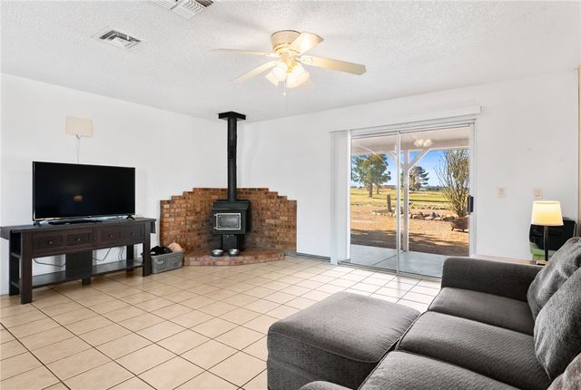 9721 N Pebble Drive, Kingman, AZ 86401