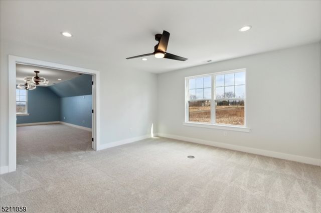 16 Holcombe Grove Rd, West Amwell Twp., NJ 08530