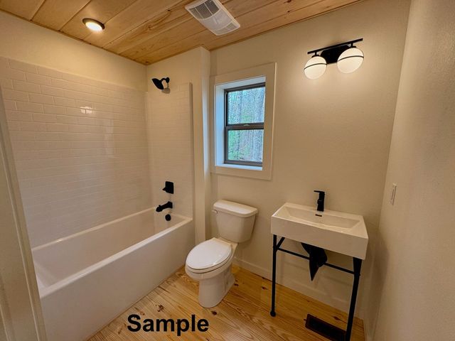 139 Hideout Lane, Murphy, NC 28906