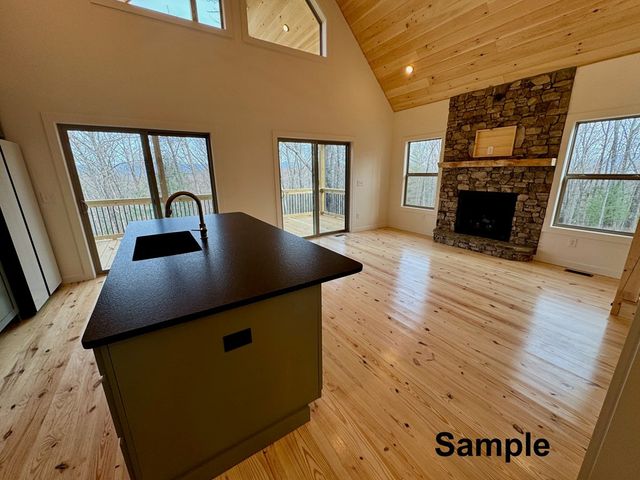 139 Hideout Lane, Murphy, NC 28906