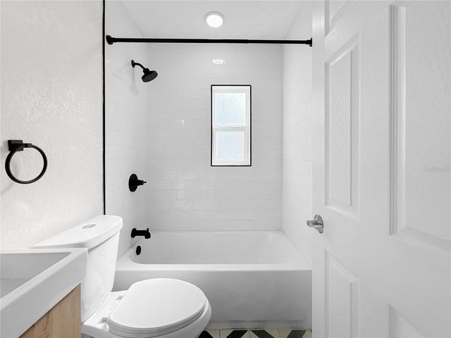 4818 10TH AVENUE S, St Petersburg, FL 33711