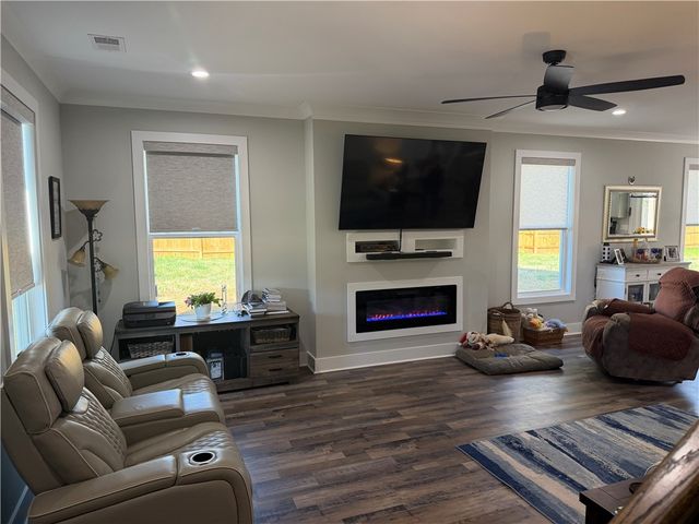 102 Turkey Trot Road, Williamston, SC 29697