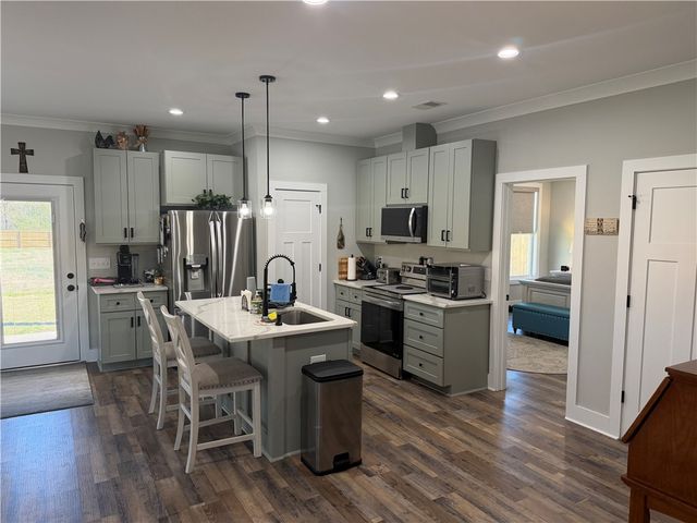 102 Turkey Trot Road, Williamston, SC 29697