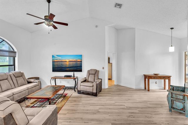 8099 Cassia Drive, Boynton Beach, FL 33472