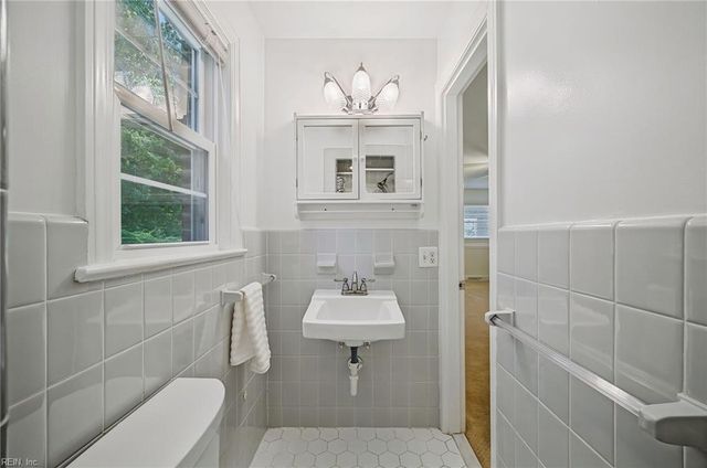 3513 Gentle RD, Portsmouth, VA 23703