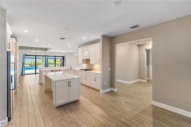 19001 Aqua Shore DR, Fort Myers, FL 33913