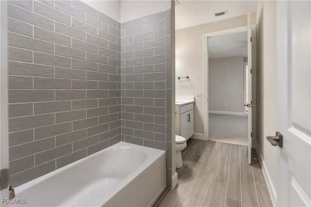 19001 Aqua Shore DR, Fort Myers, FL 33913