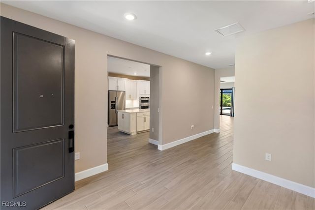 19001 Aqua Shore DR, Fort Myers, FL 33913