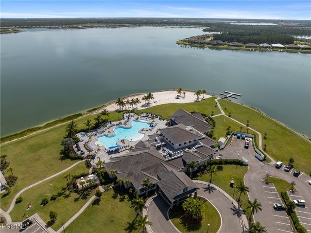 19001 Aqua Shore DR, Fort Myers, FL 33913