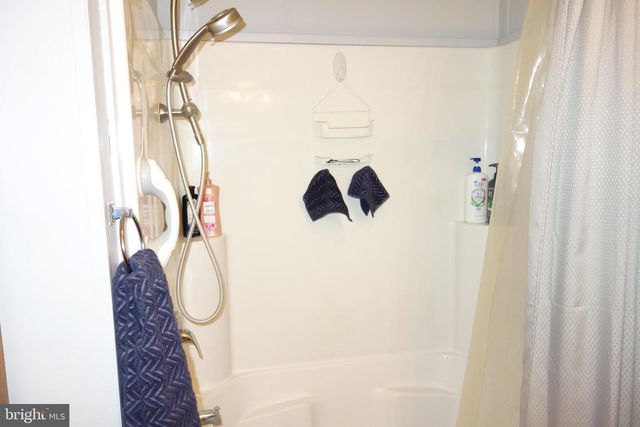 106 CIRCLE DR, Nottingham, PA 19362