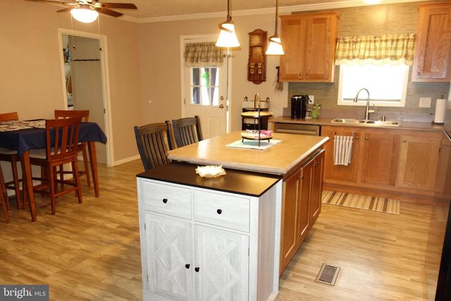 106 CIRCLE DR, Nottingham, PA 19362