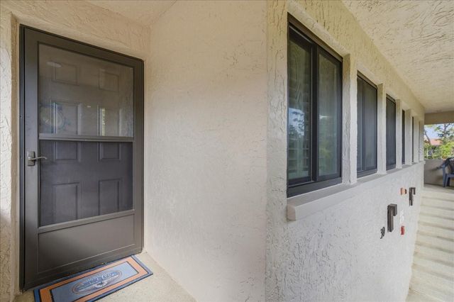 1802 MARINER DRIVE 30, Tarpon Springs, FL 34689