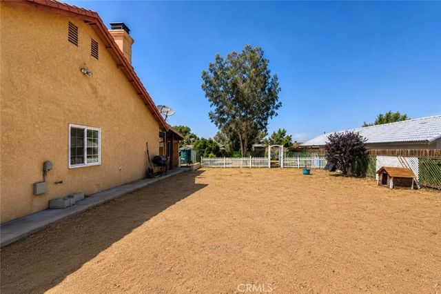18376 Main, Hesperia, CA 92345
