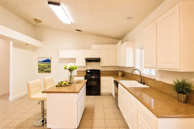 18376 Main, Hesperia, CA 92345
