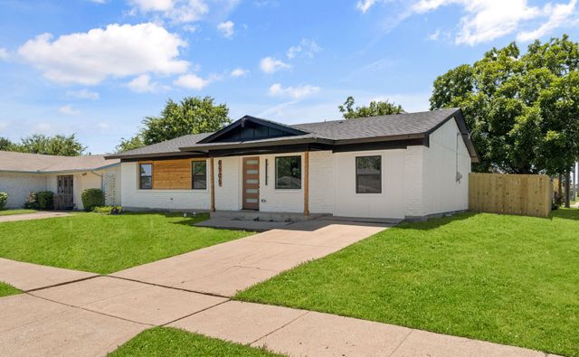 6505 Leaning Oaks Street, Dallas, TX 75241
