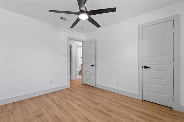 6505 Leaning Oaks Street, Dallas, TX 75241