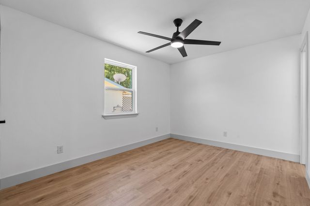 6505 Leaning Oaks Street, Dallas, TX 75241