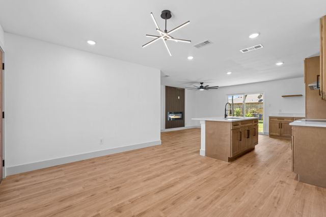 6505 Leaning Oaks Street, Dallas, TX 75241