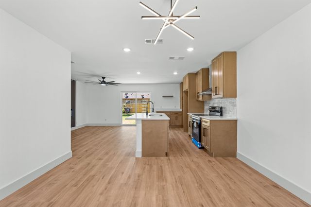 6505 Leaning Oaks Street, Dallas, TX 75241
