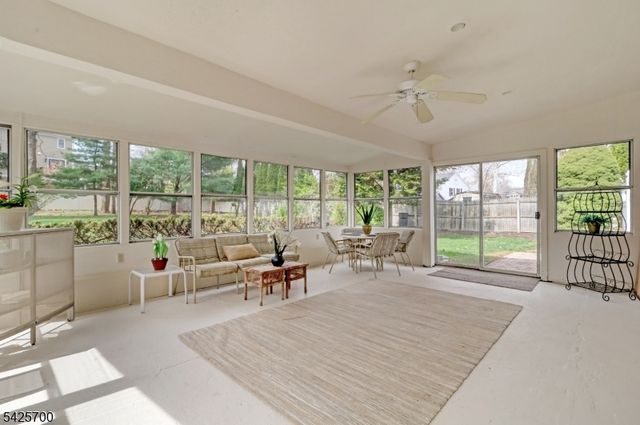 2 Midwood Dr, Florham Park Boro, NJ 07932