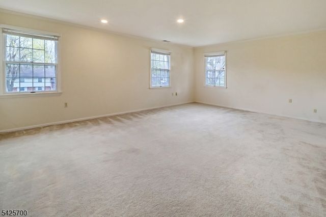 2 Midwood Dr, Florham Park Boro, NJ 07932