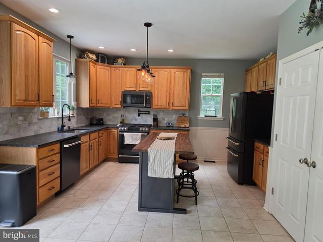 125 JAMIE LN, Coatesville, PA 19320