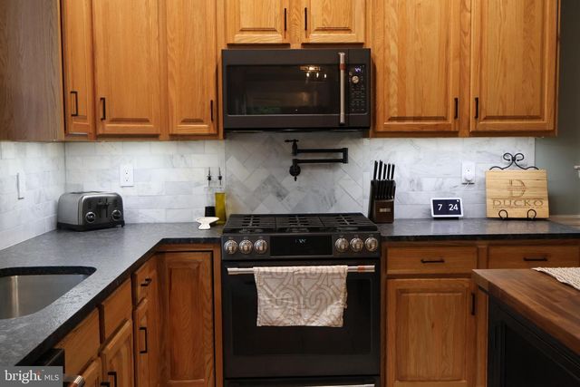 125 JAMIE LN, Coatesville, PA 19320