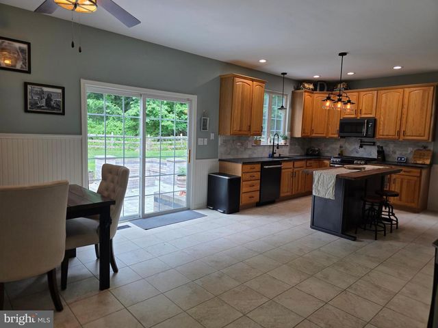 125 JAMIE LN, Coatesville, PA 19320