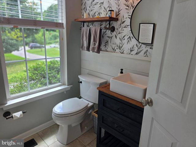 125 JAMIE LN, Coatesville, PA 19320